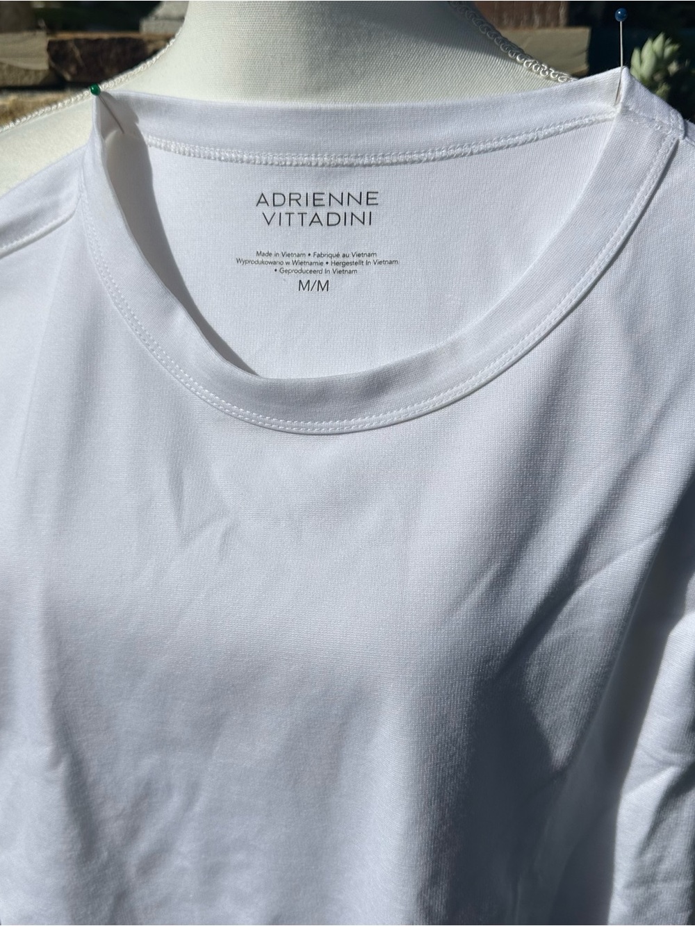 Adrienne Vittadini White Short Sleeve Crewneck Tee
